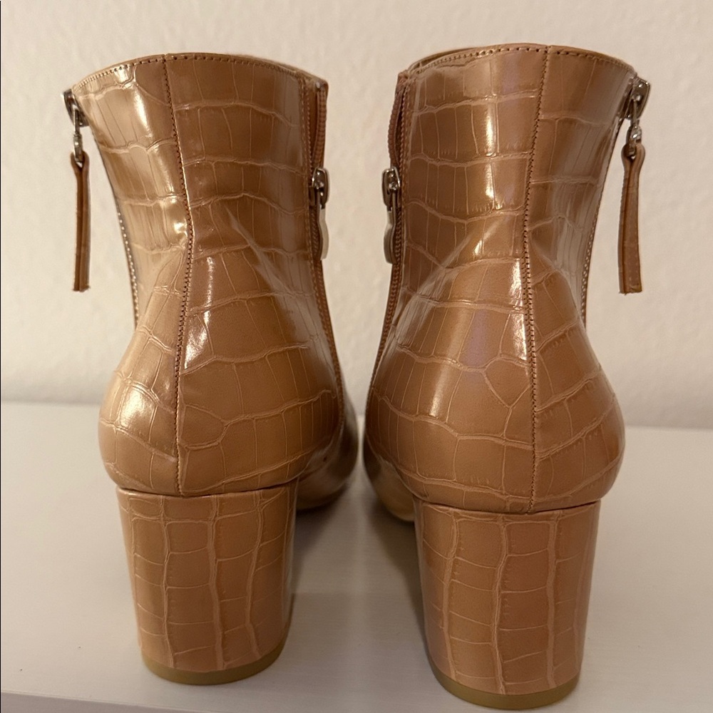 J. Adams Zuma Ankle Bootie Closed Pointed Toe Low Block Heel ZipUp Croc-Embossed - Picture 3 of 6